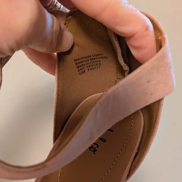 Style & Co Pink Heels with Suede Finish - Picture 8 of 9